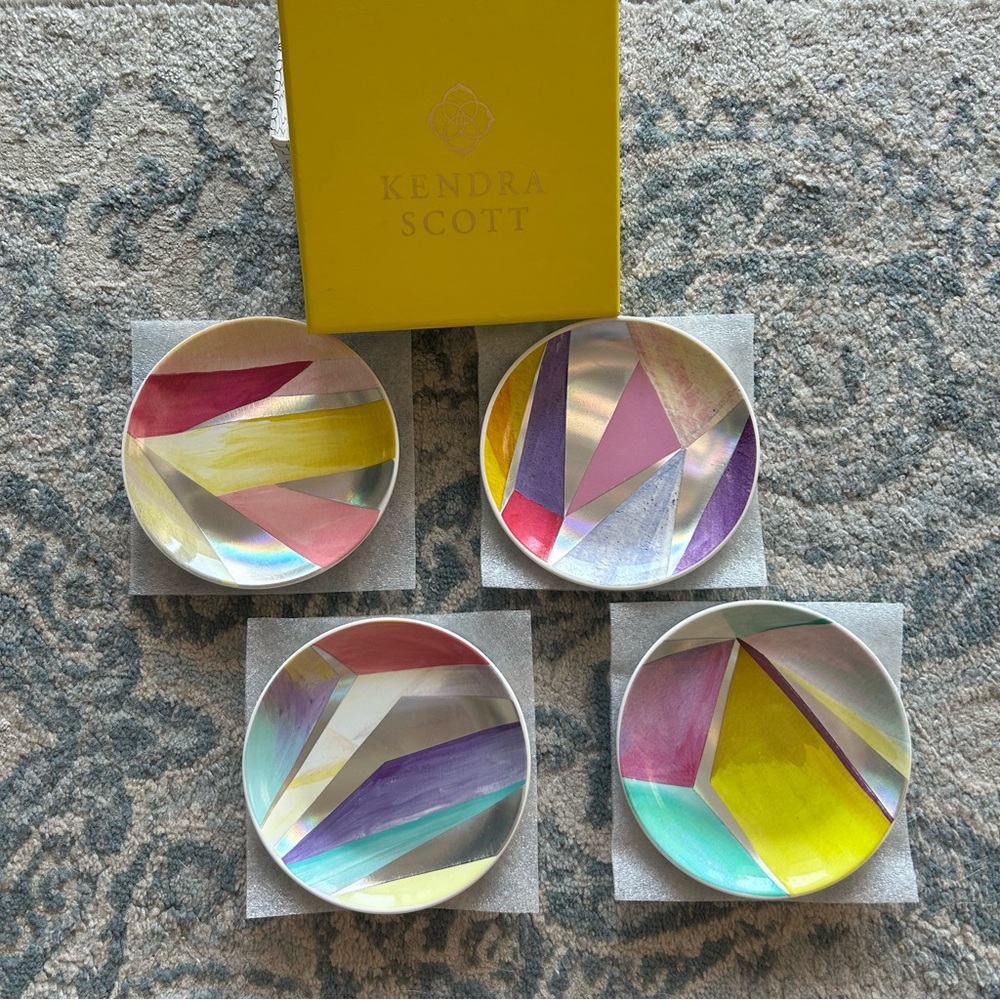 Kendra Scott Multicolor Shimmering Geometric Coaster Set